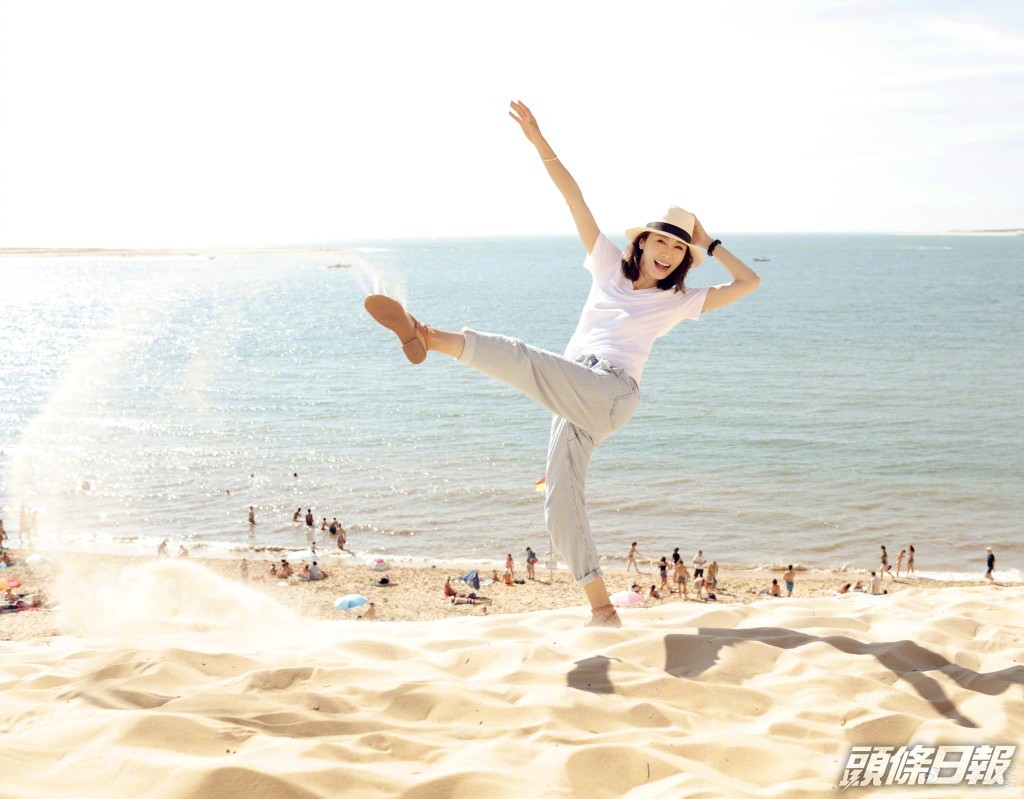 黎姿連影相甫士都好青春。